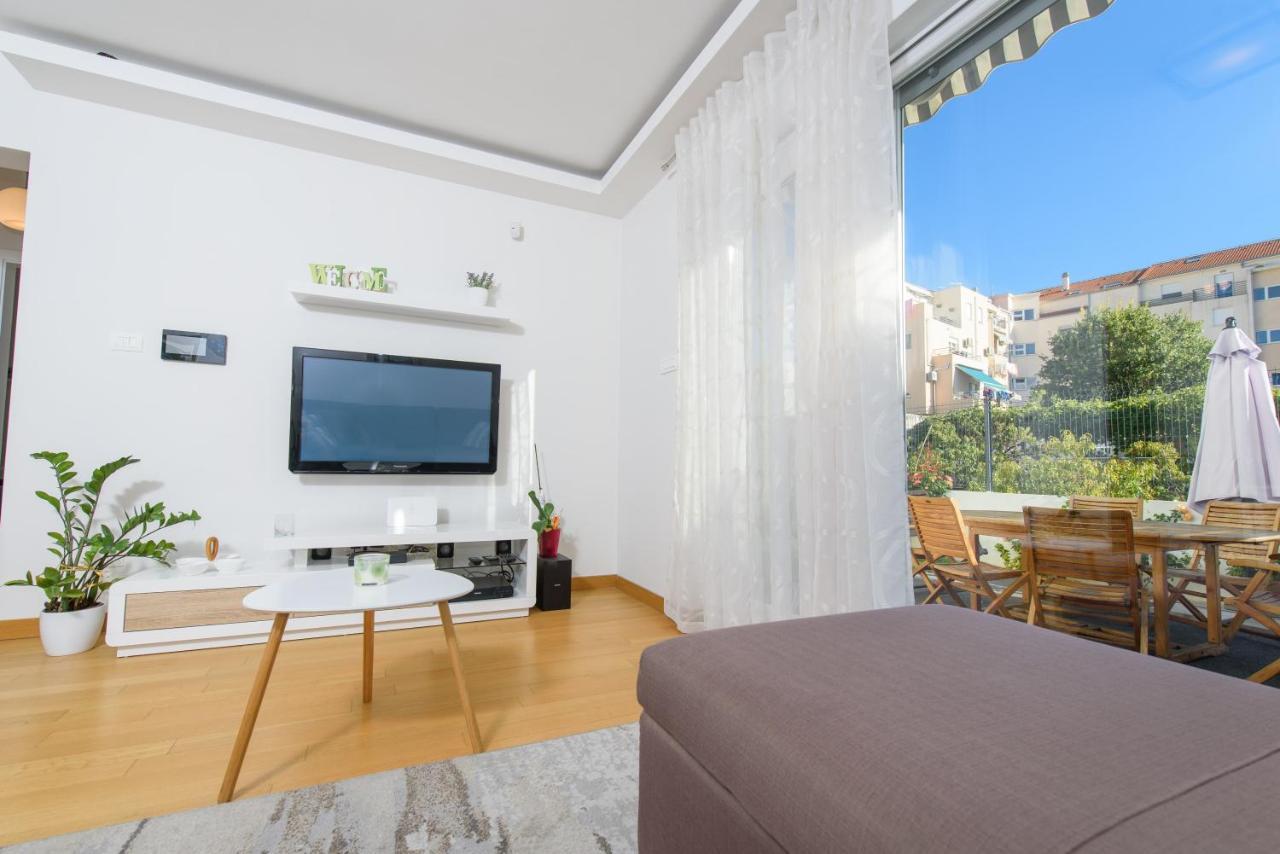 Apartment Nikolina ポドストラナ エクステリア 写真