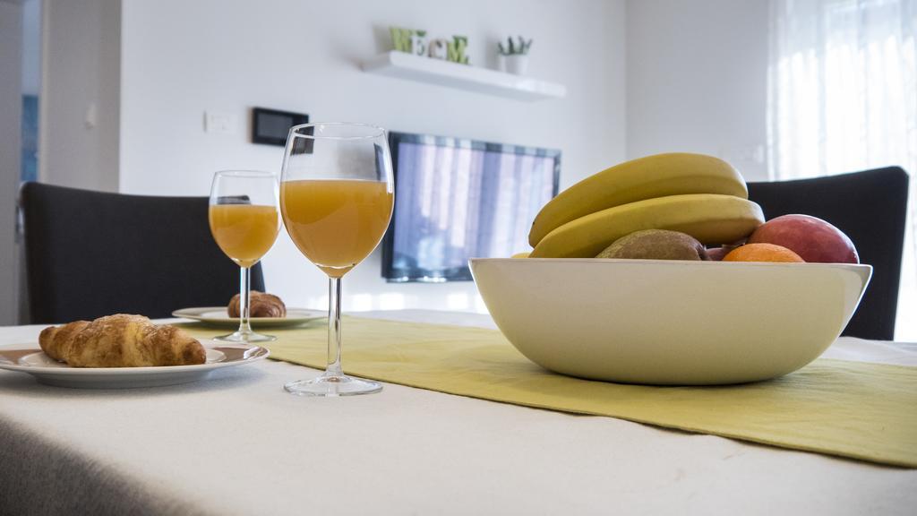 Apartment Nikolina ポドストラナ エクステリア 写真