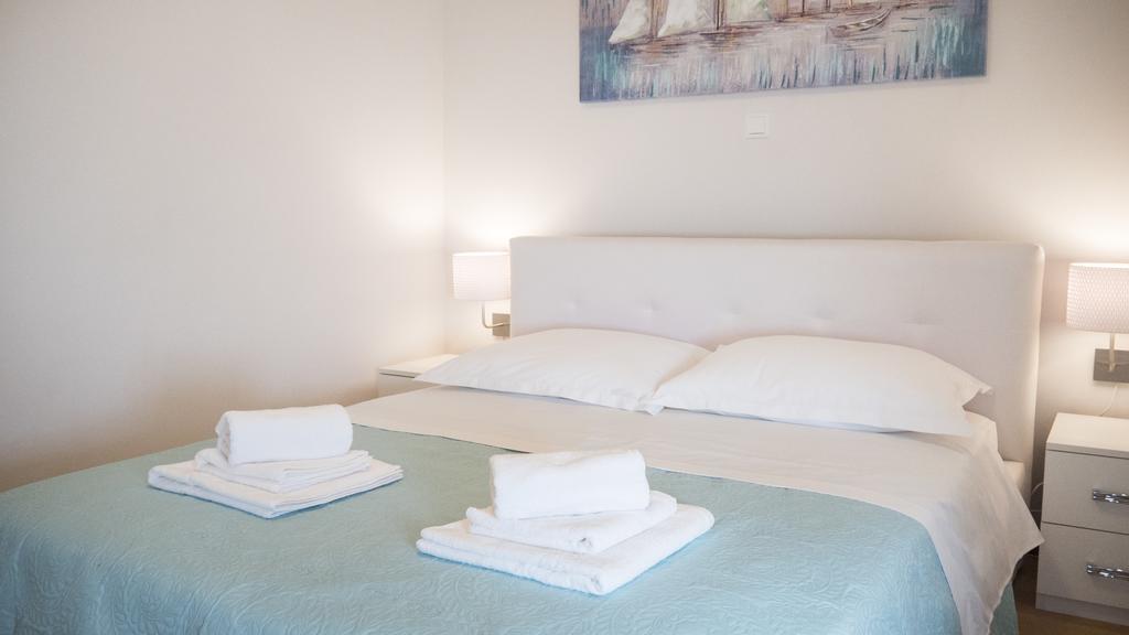 Apartment Nikolina ポドストラナ エクステリア 写真